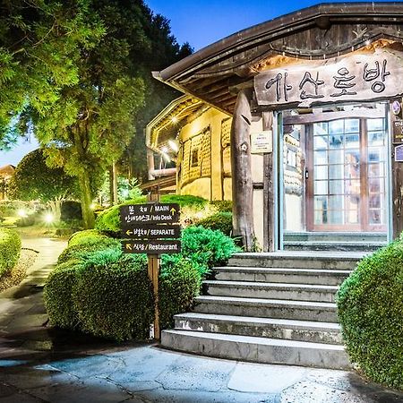 Kasan Tobang Hostel Seogwipo Bagian luar foto