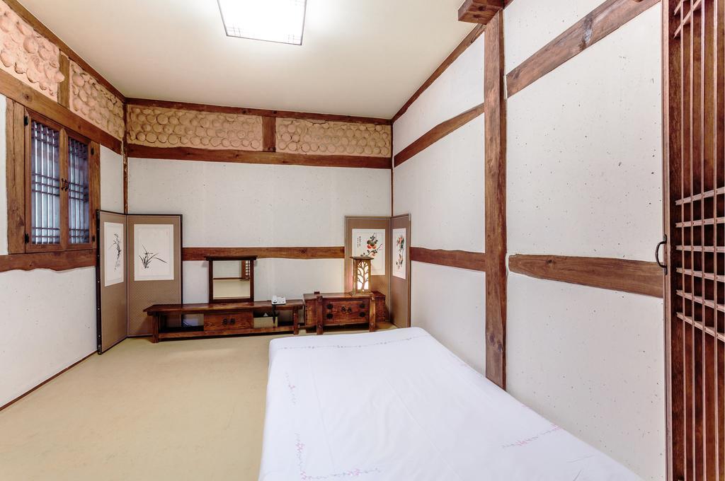 Kasan Tobang Hostel Seogwipo Bagian luar foto